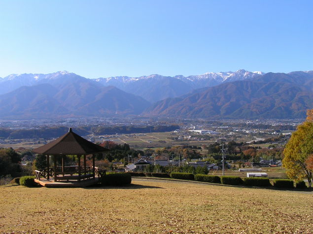 ◆東伊那ふるさとの丘より望む中央アルプス◆