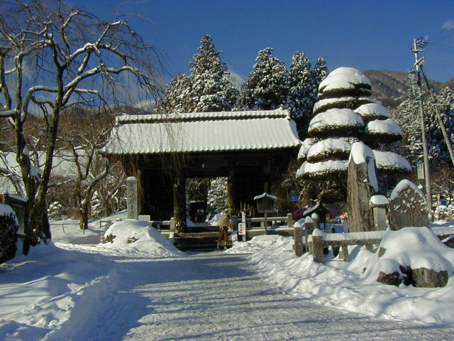 ◆元旦の光前寺◆